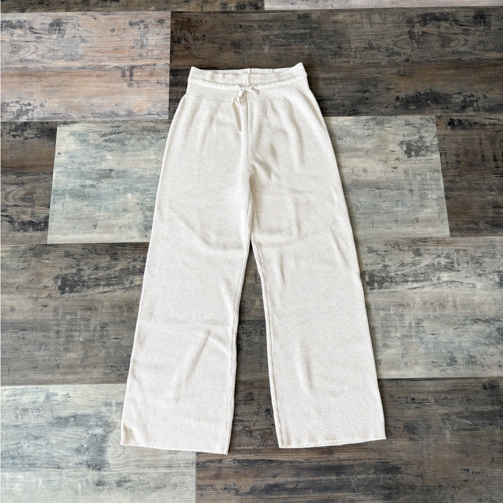 Uniqlo Flare Pants